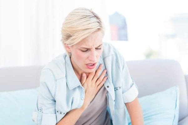 أعراض جلطة القلب عند النساء