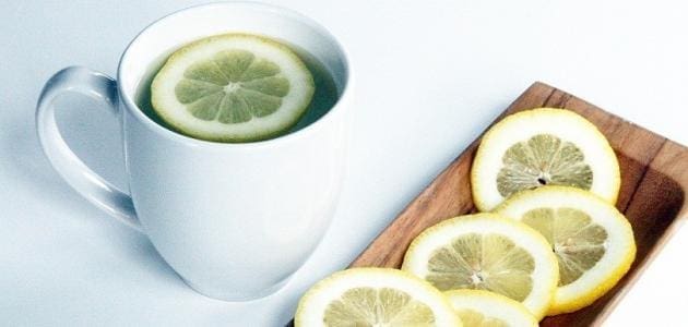 فوائد الماء الساخن مع الليمون