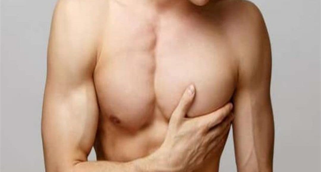 انتفاخ الثدي الأيسر مع ألم عند الرجال