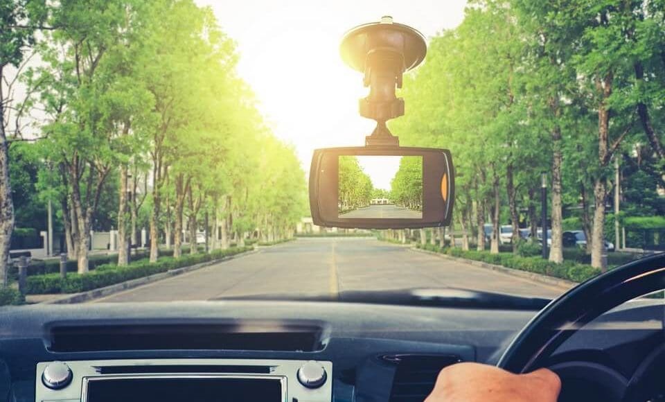 أفضل كاميرا خلفية للسيارة بلوتوث بدون أسلاك 2022