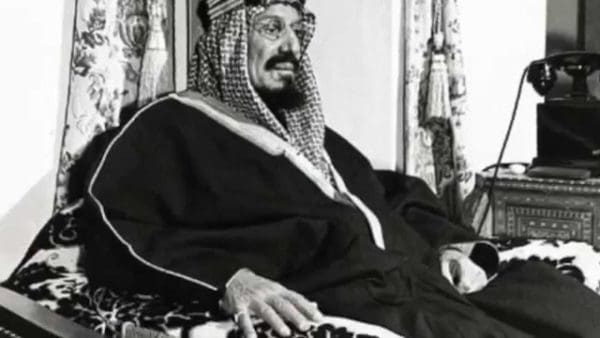 عند عمر كم كان الملك الرياض عبدالعزيز استرداد كان عمر