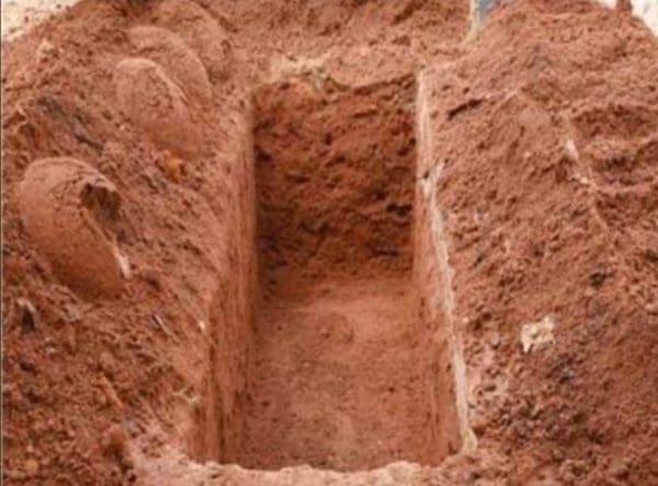 تفسير حلم بناء مقبرة في المنام
