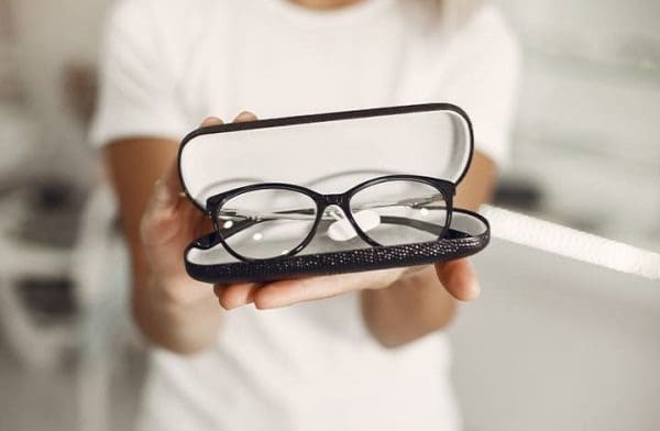 تفسير حلم النظارة الجديدة في المنام